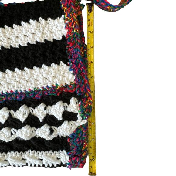 Crochet Purse Hand Made Multicolor Black And White Flap Closure Long Strap‎ - Picture 8 of 9